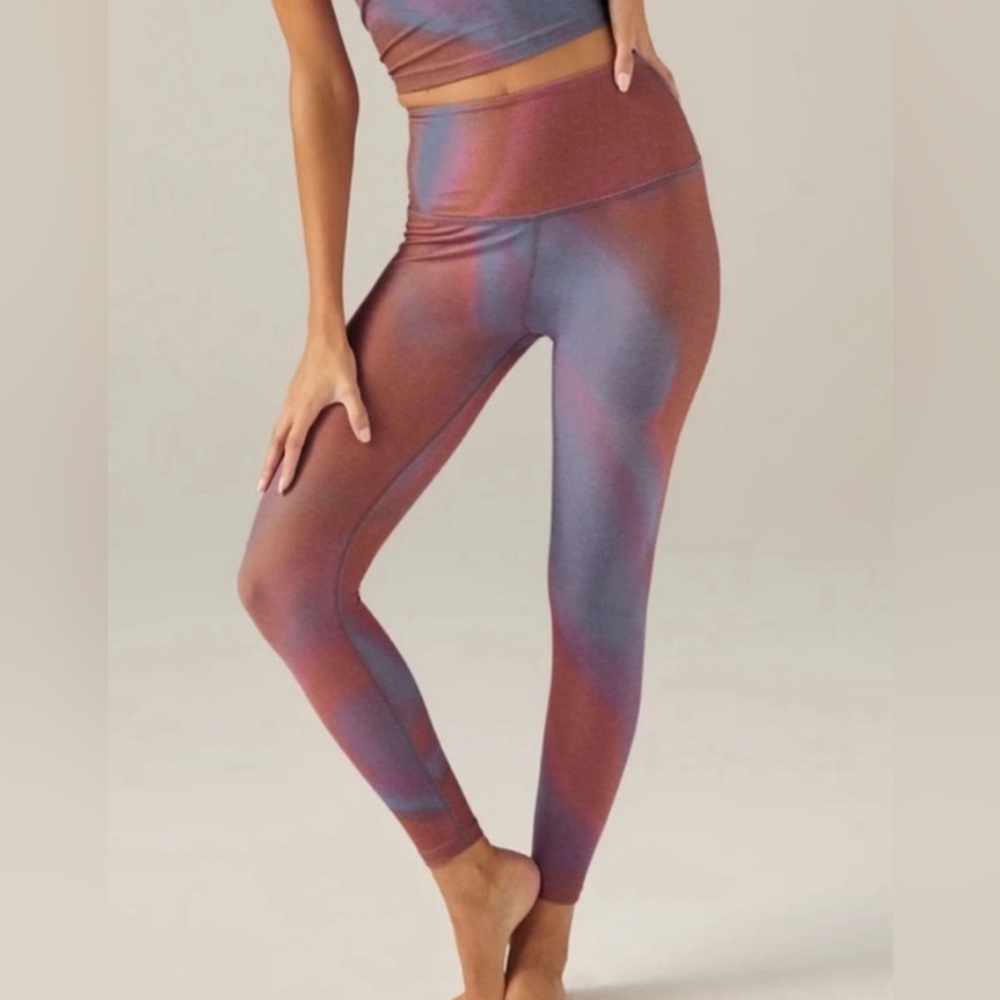 Beyond Yoga Soft Focus Leggings, size small, good/fair condition